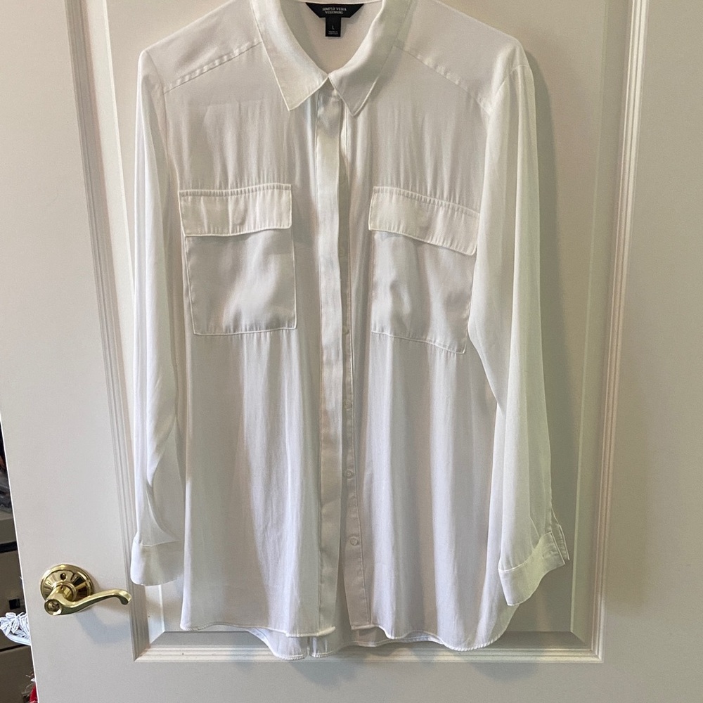 White Button-Up women’s dress Shirt Vera wang size L